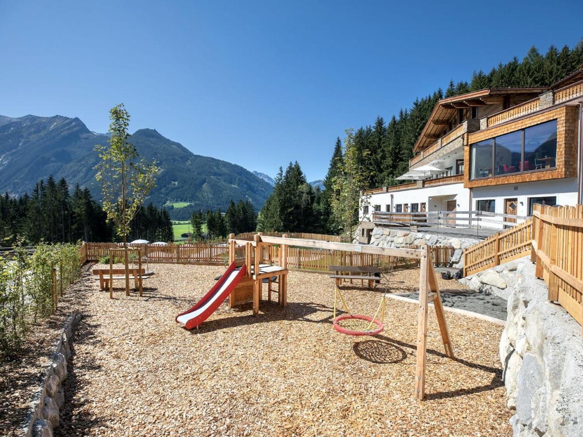 Chalet By The Skiing Area In Neukirchen With Sauna Chalet Neukirchen am Grossvenediger